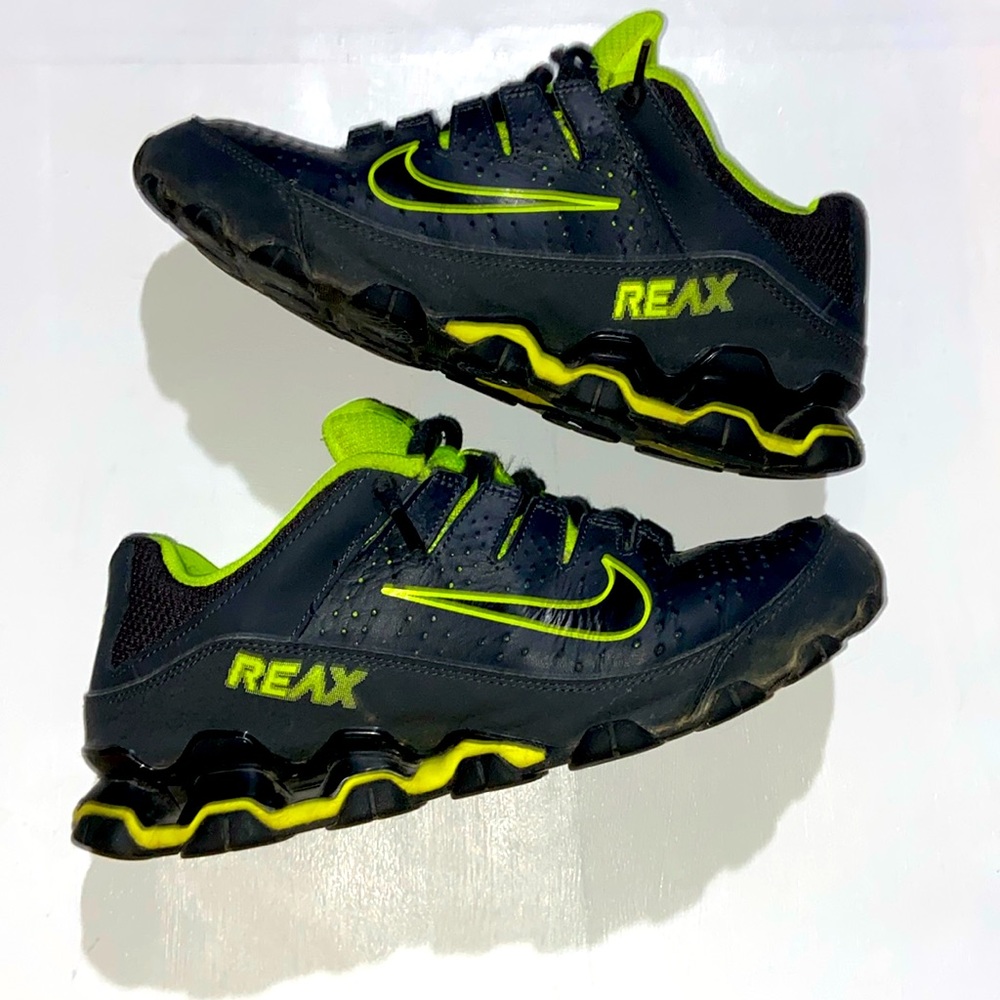 MENS NIKE REAX TR SHOES WITH ORIGINAL BOX SIZE 8 GOOD USED CONDITION